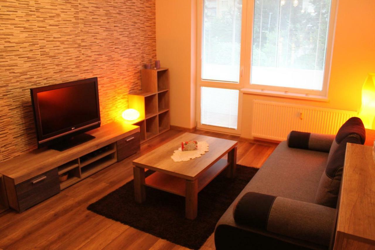 Apartman Tatry 塔特兰斯卡斯特拉 外观 照片